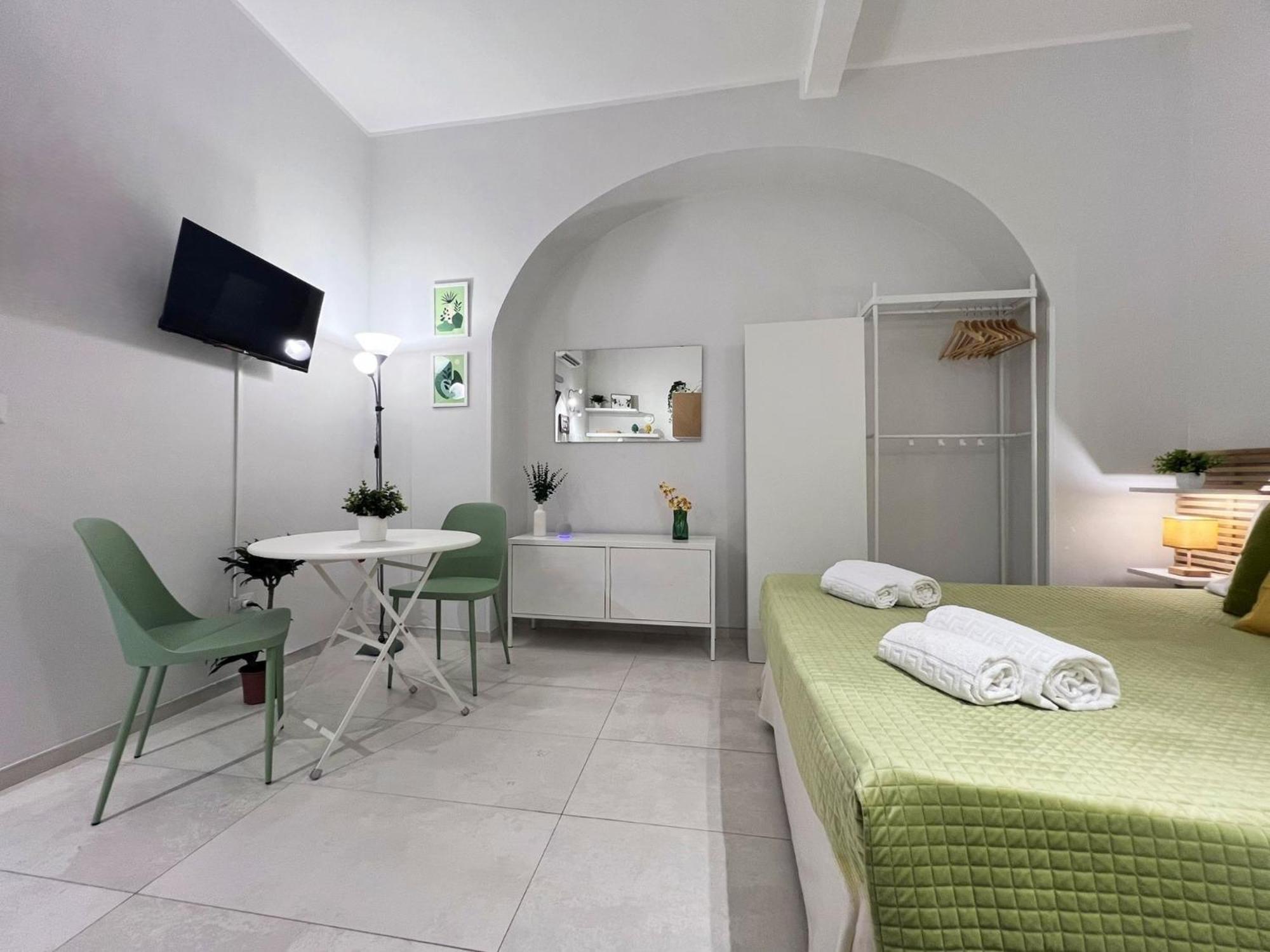 La Corte Aeroporto di Catania Fontana Rossa Esterno foto